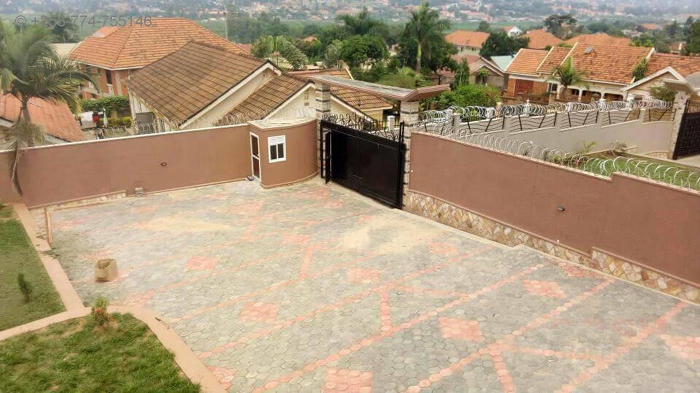 Mansion for sale in Muyenga Kampala