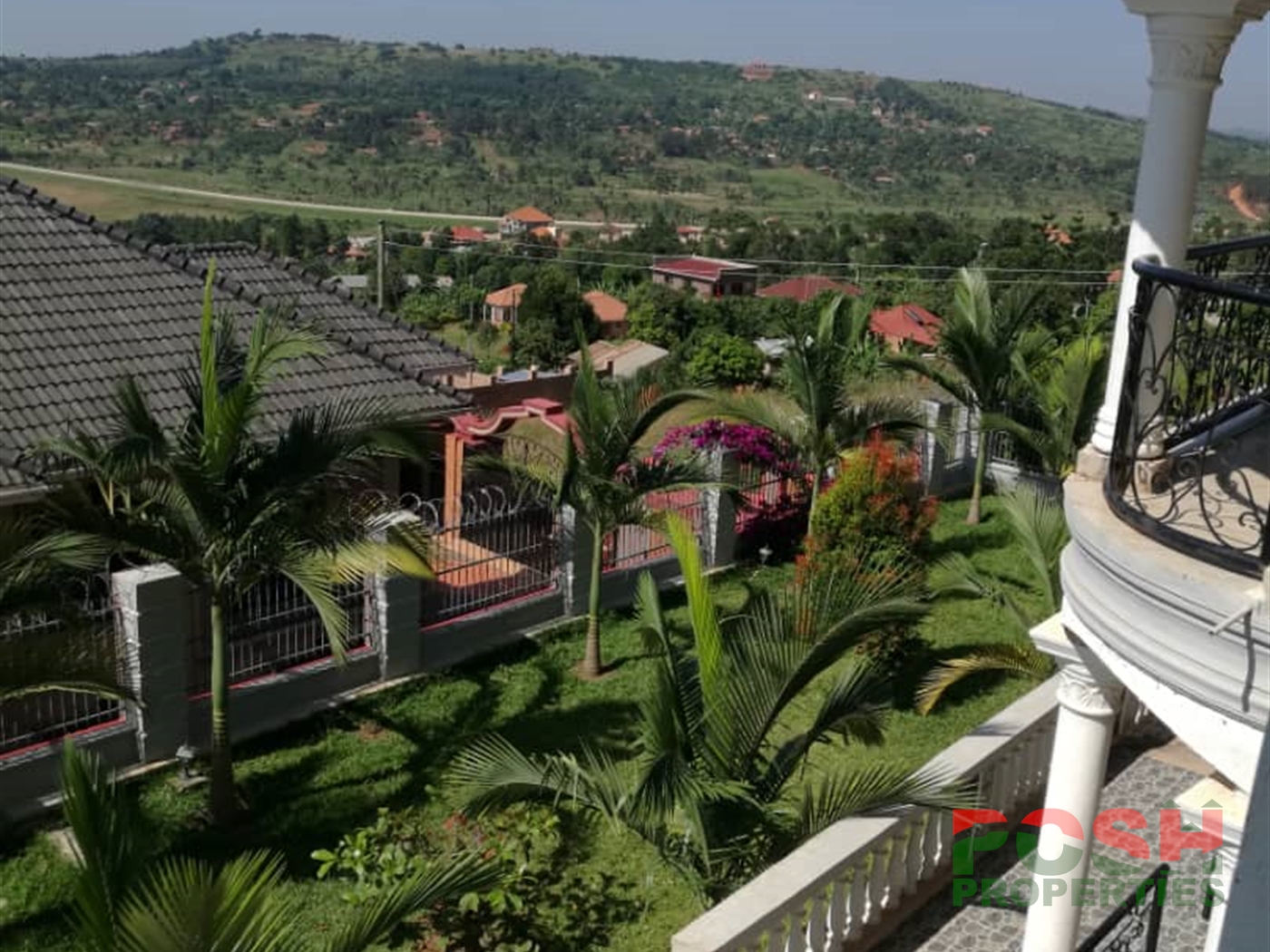 Mansion for rent in Bwebajja Wakiso