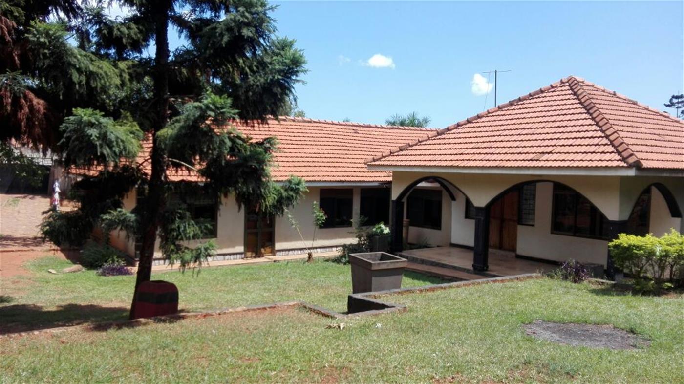 Bungalow for sale in Mbuya Kampala