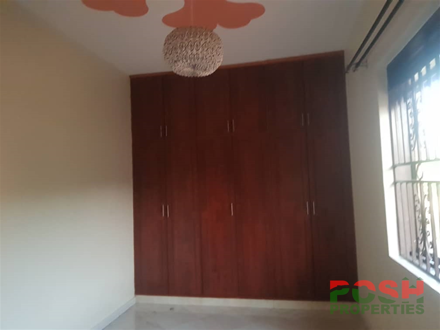 Mansion for rent in Bwebajja Wakiso