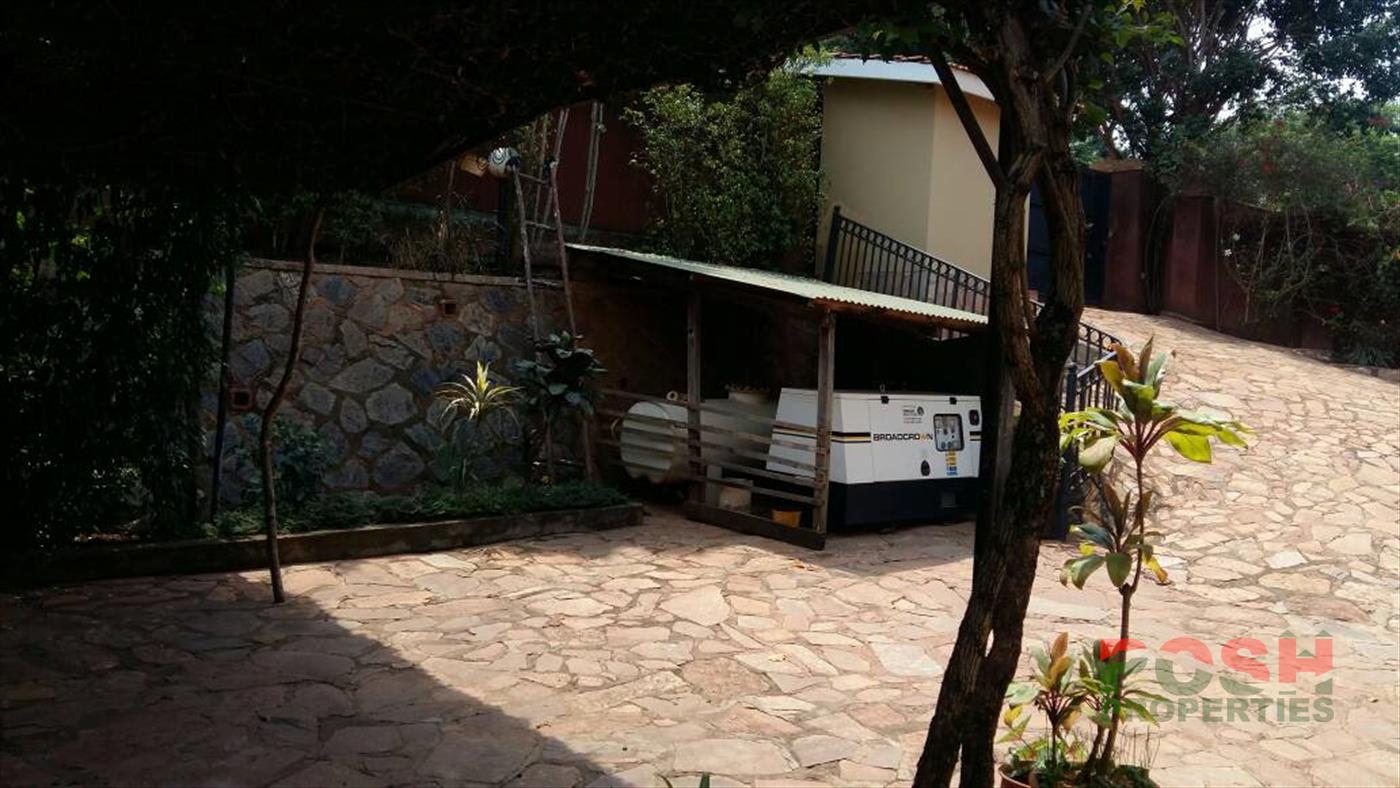 Mansion for sale in Makindye Kampala