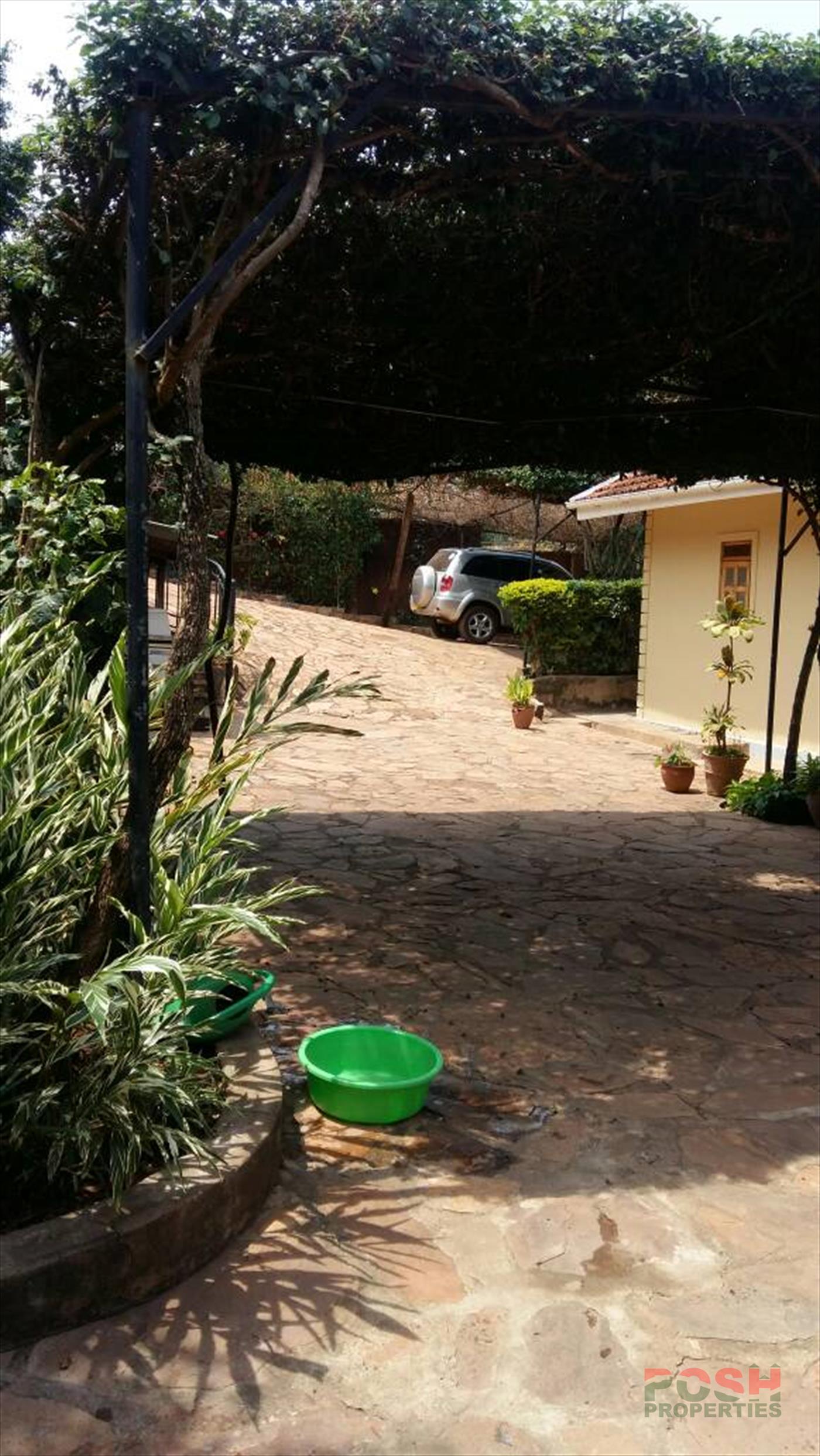 Mansion for sale in Makindye Kampala