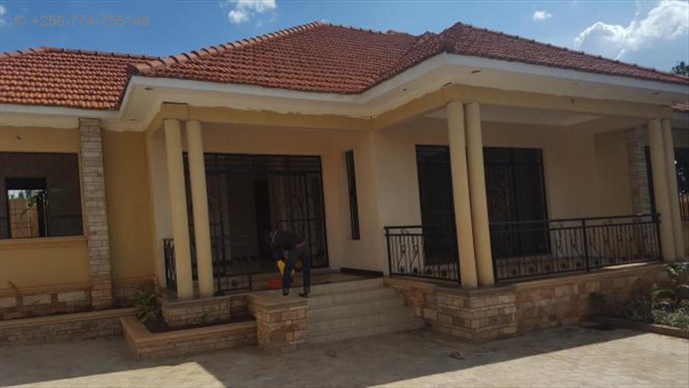 Bungalow for sale in Kira Wakiso