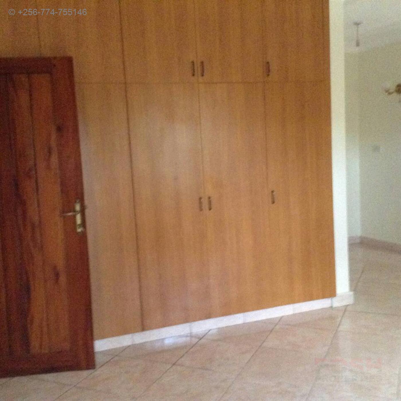 Bungalow for rent in Kololo Kampala