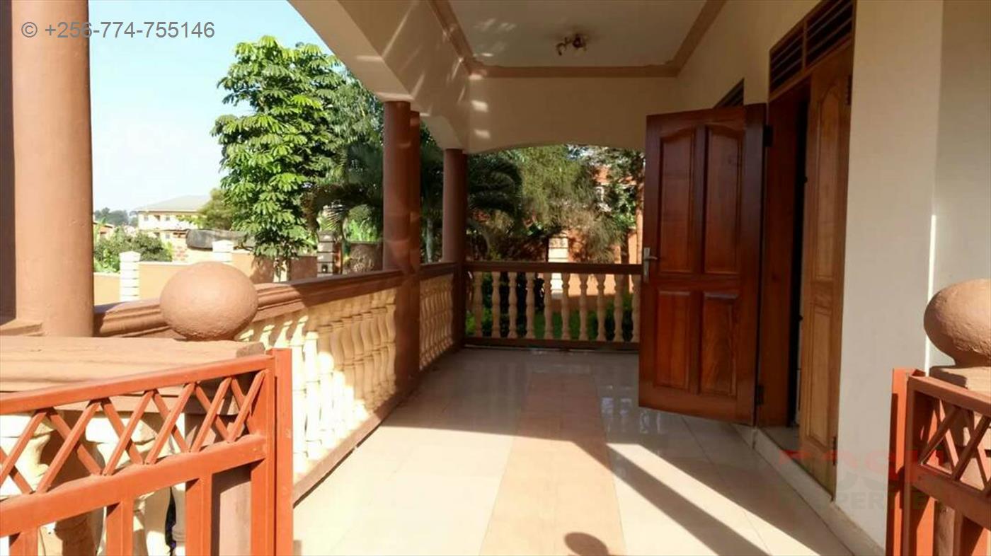 Mansion for rent in Kyambogo Kampala