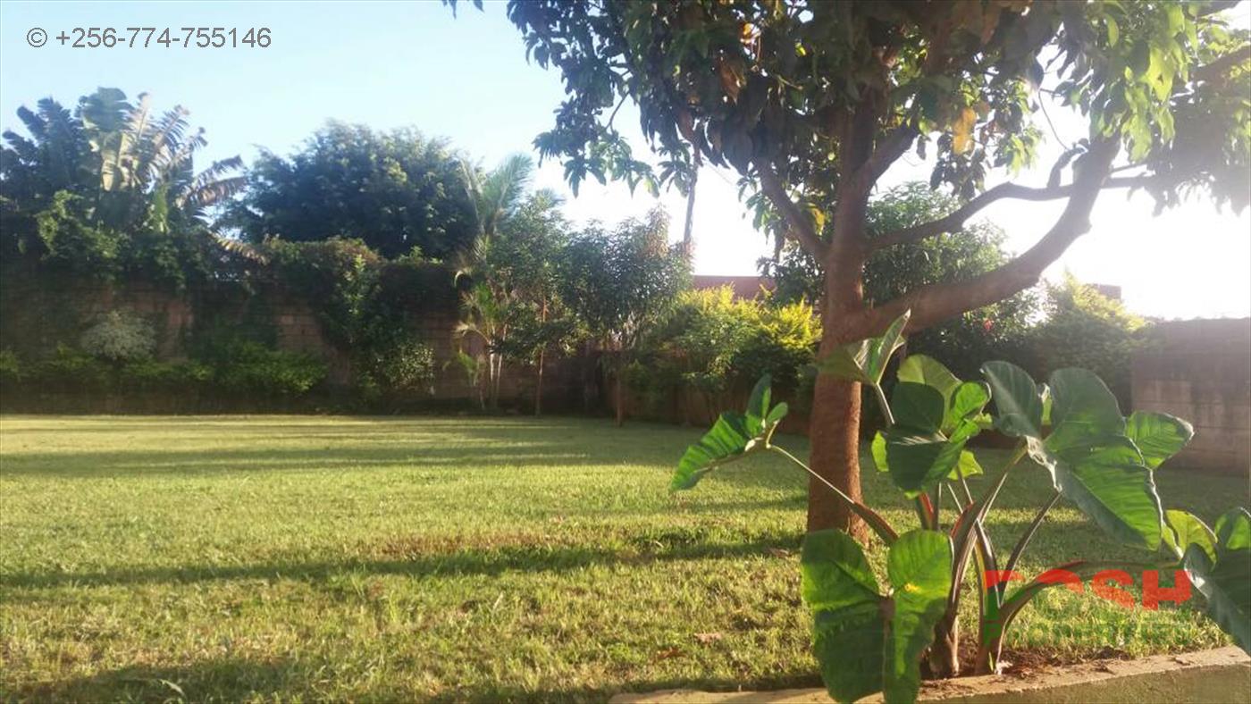 Bungalow for sale in Mutungo Kampala