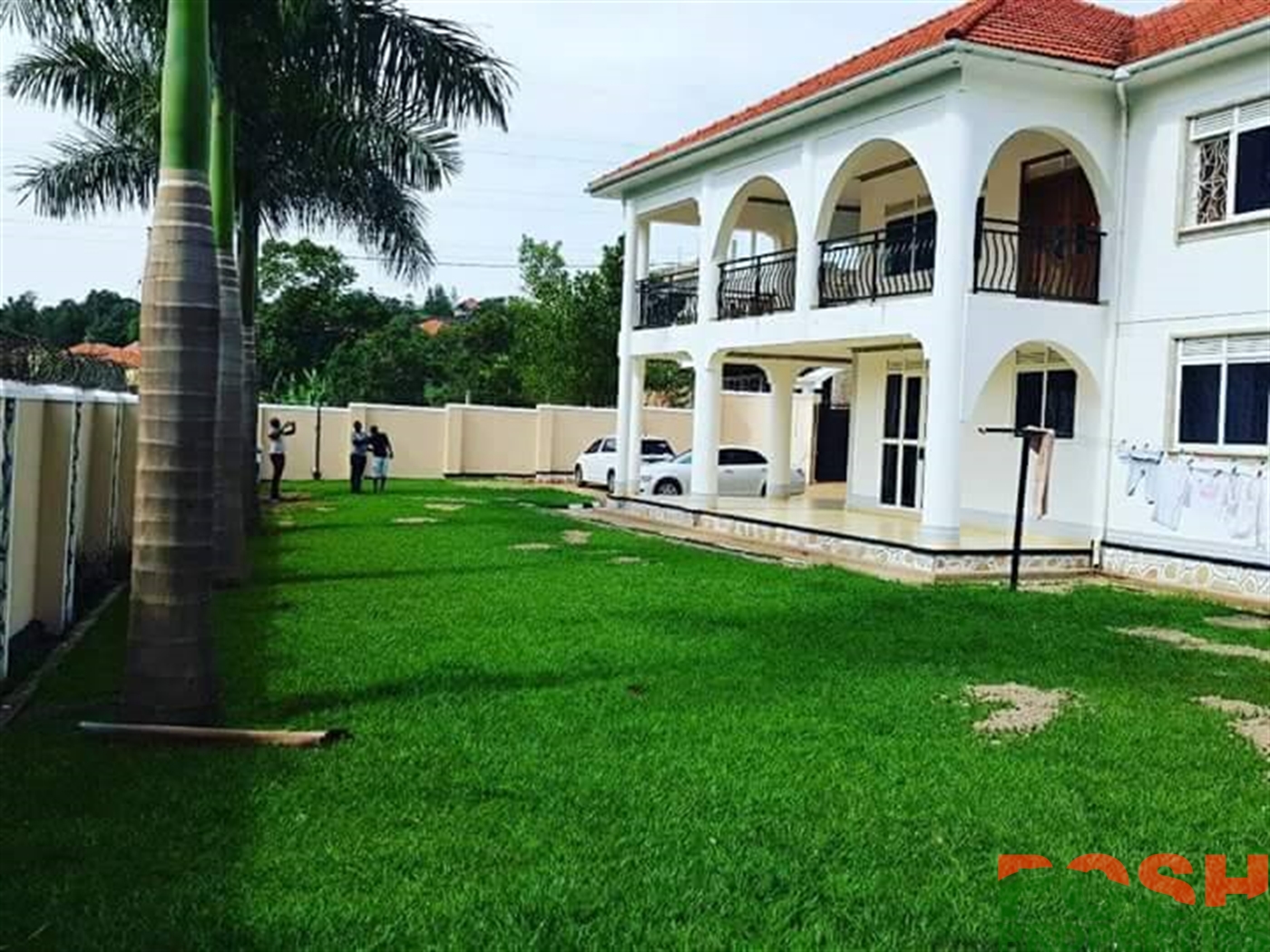 Mansion for sale in Kira Wakiso