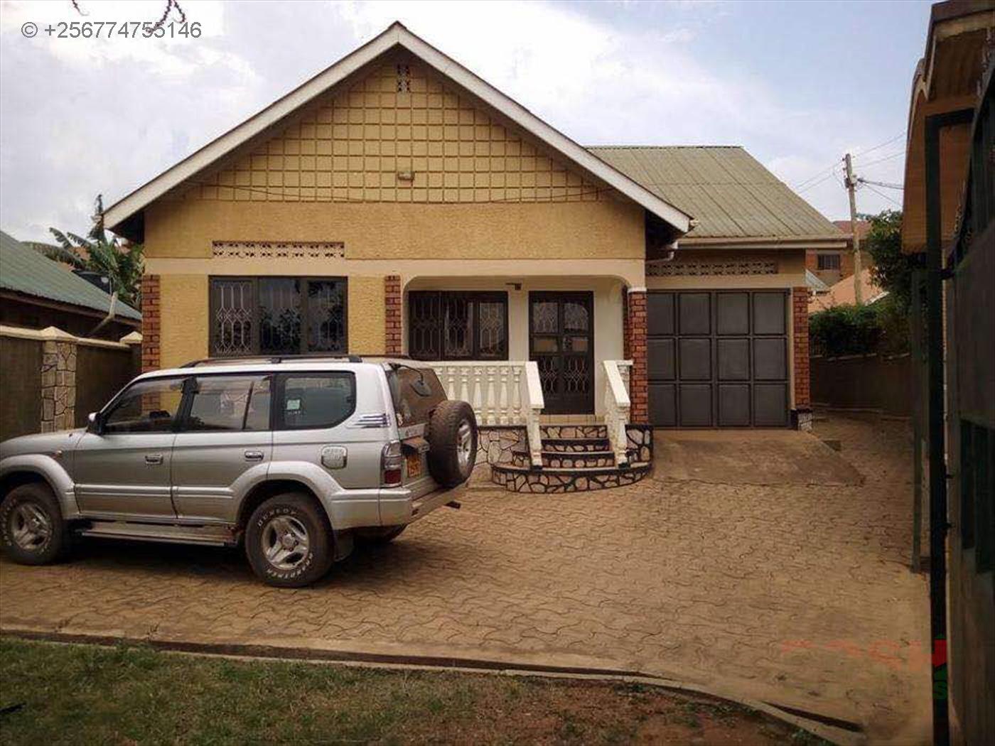 Bungalow for sale in Kiwaatule Kampala