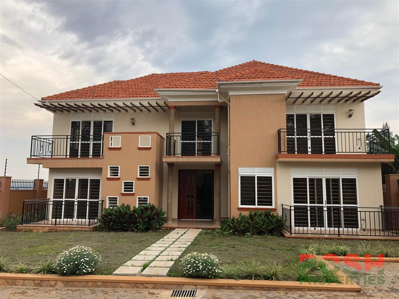 Mansion for sale in Mulungo Kampala