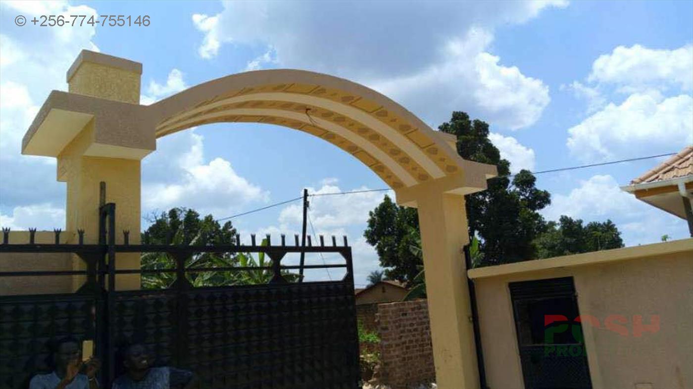 Bungalow for sale in Kyanja Wakiso