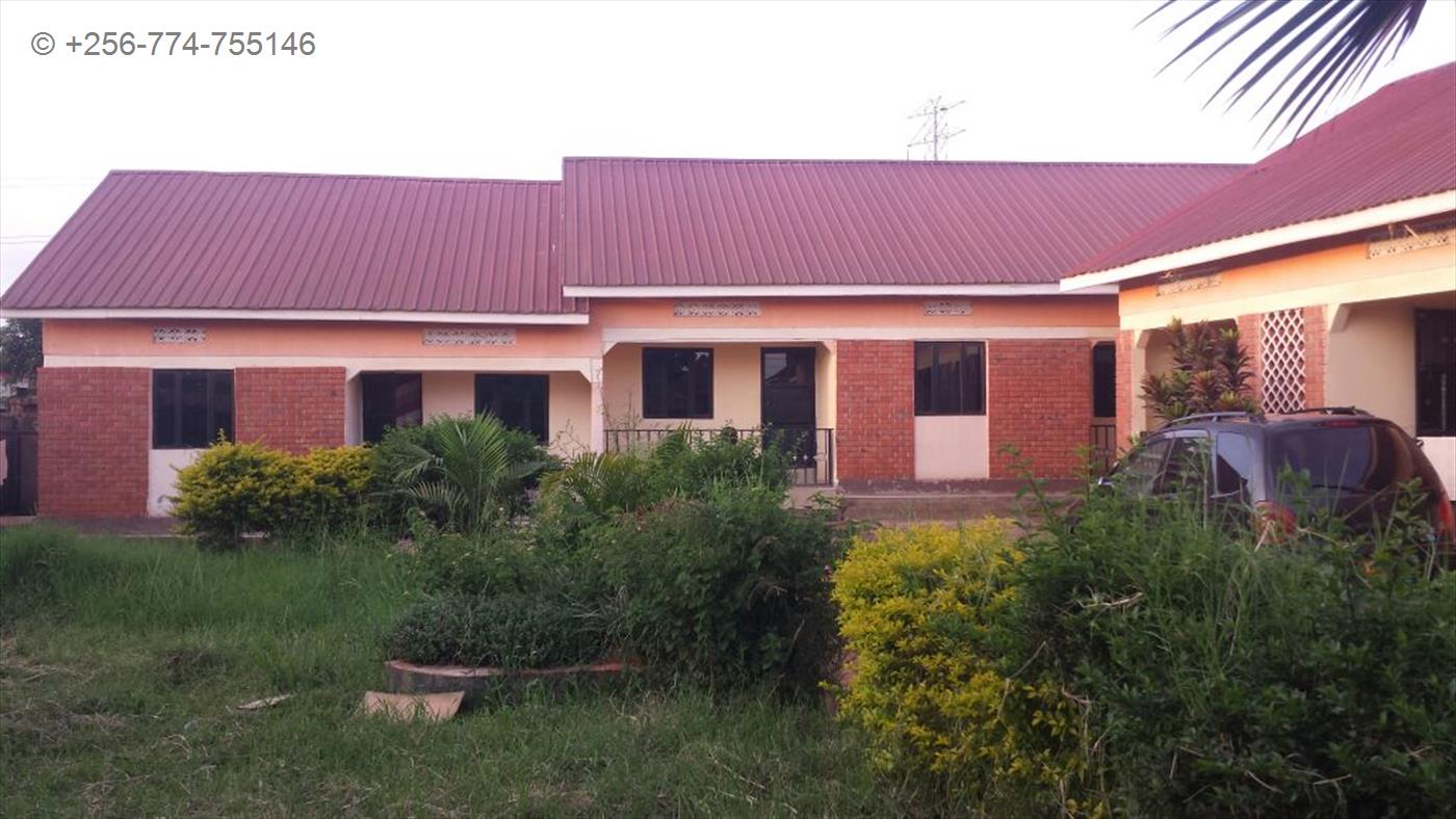 Semi Detached for sale in Bweyogerere Wakiso