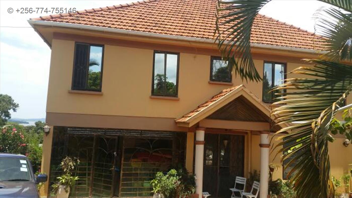 Mansion for sale in Munyonyo Kampala