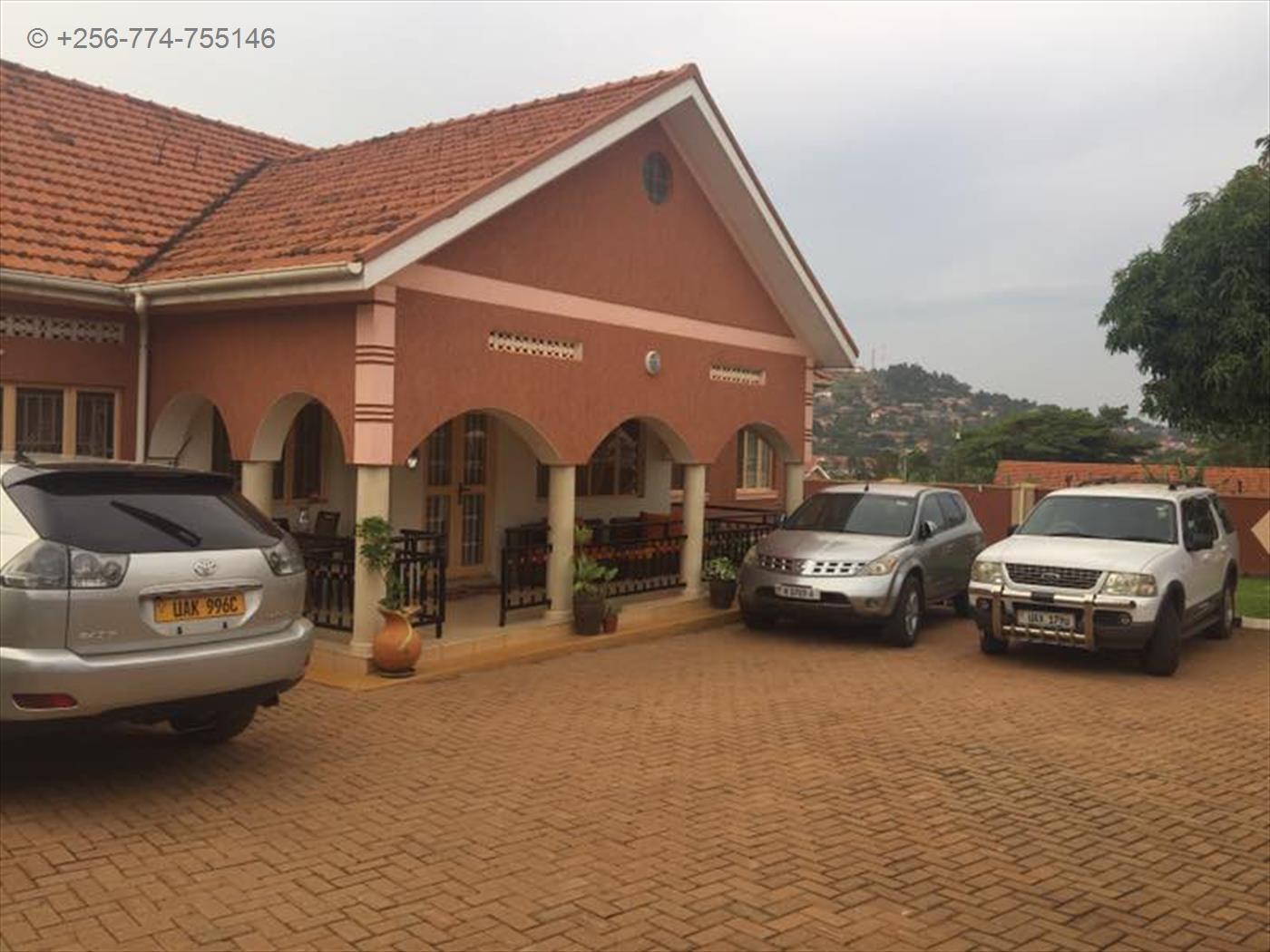 Bungalow for sale in Lweza Wakiso