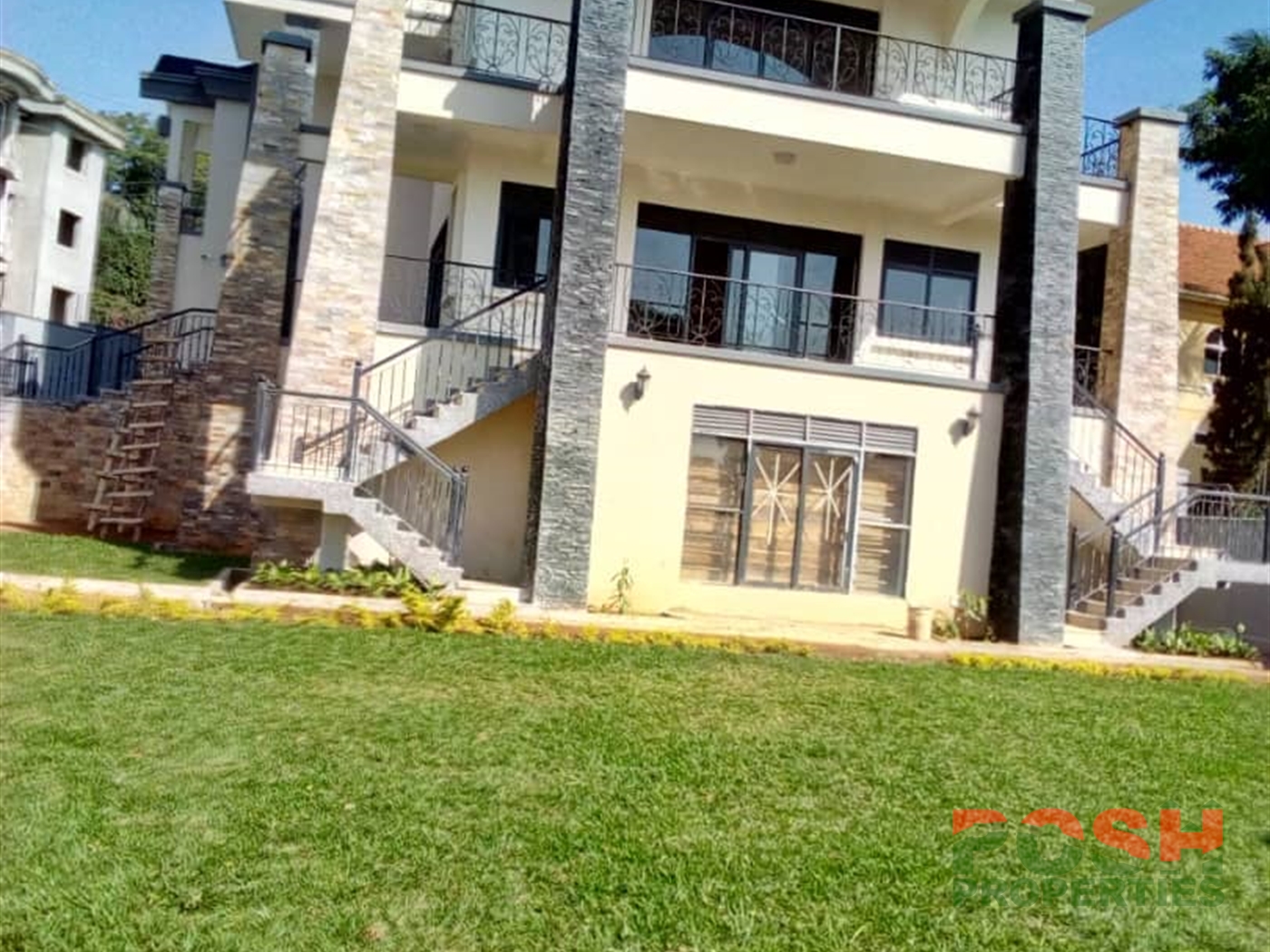 Mansion for sale in Bbunga Wakiso