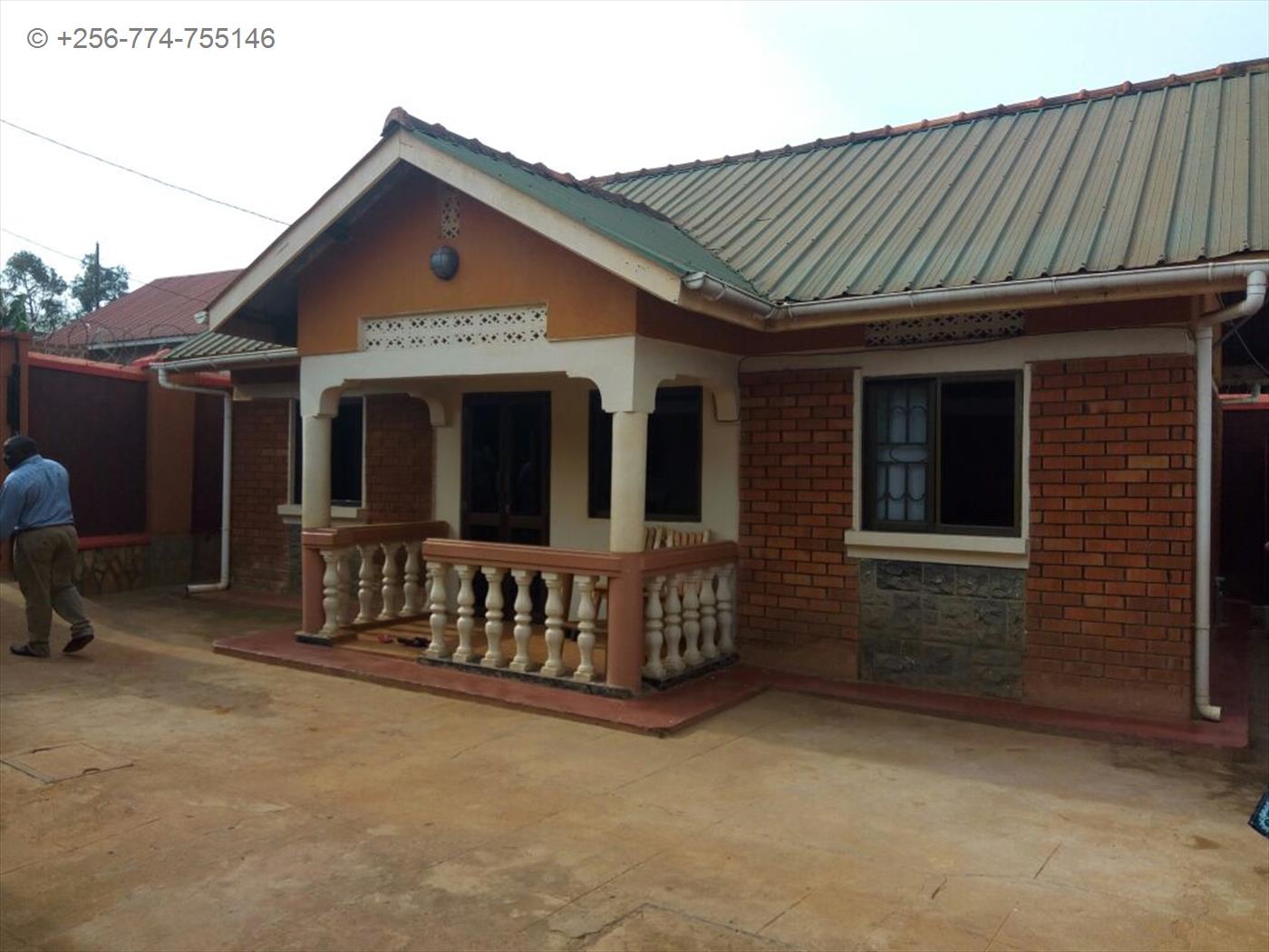 Bungalow for sale in Kiwaatule Kampala