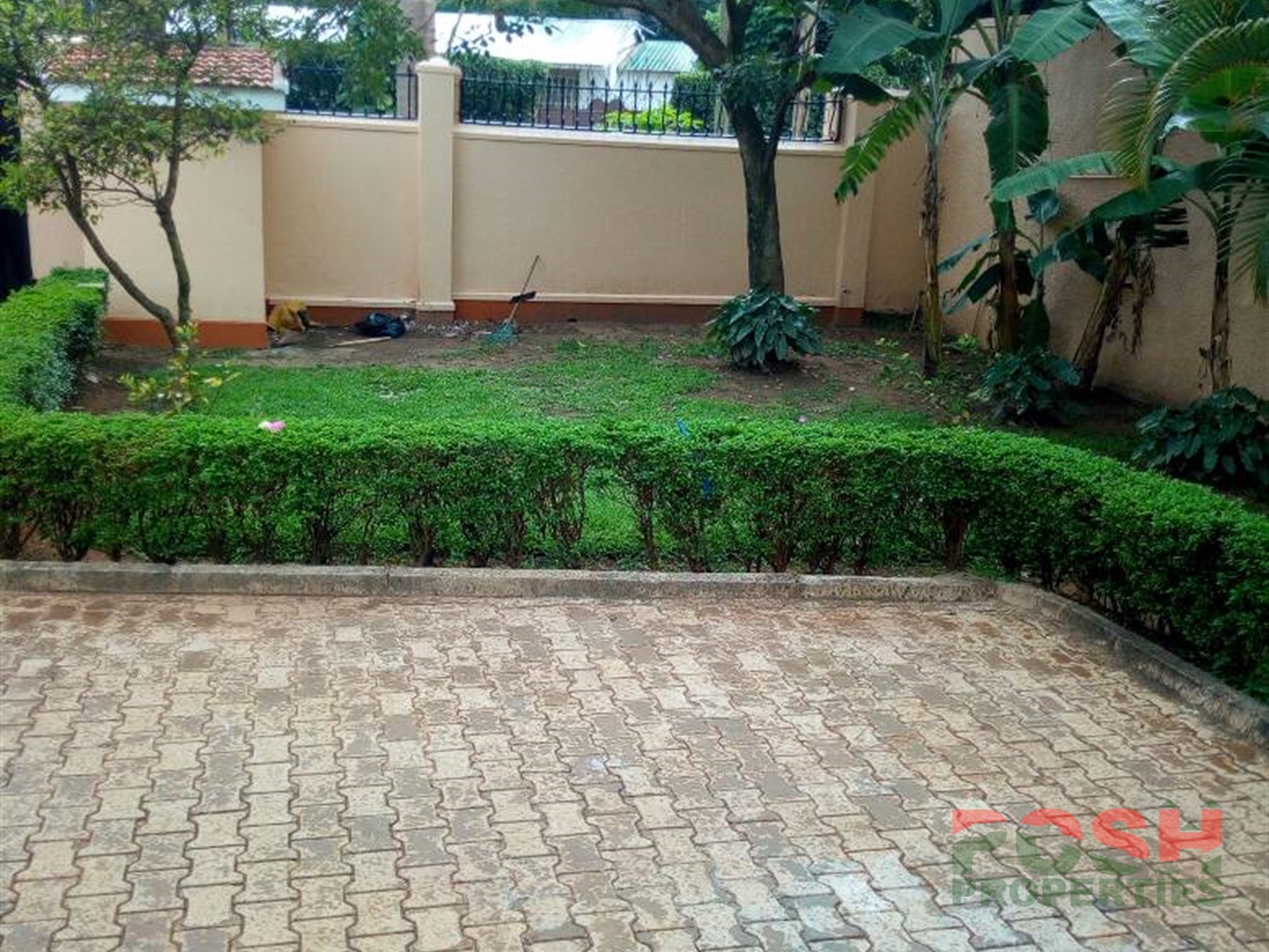 Mansion for rent in Kololo Kampala