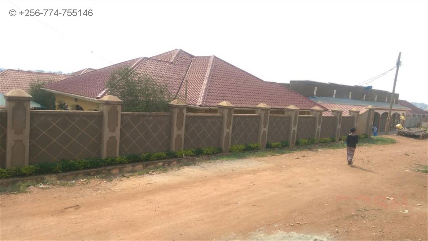 Bungalow for sale in Nansana Wakiso