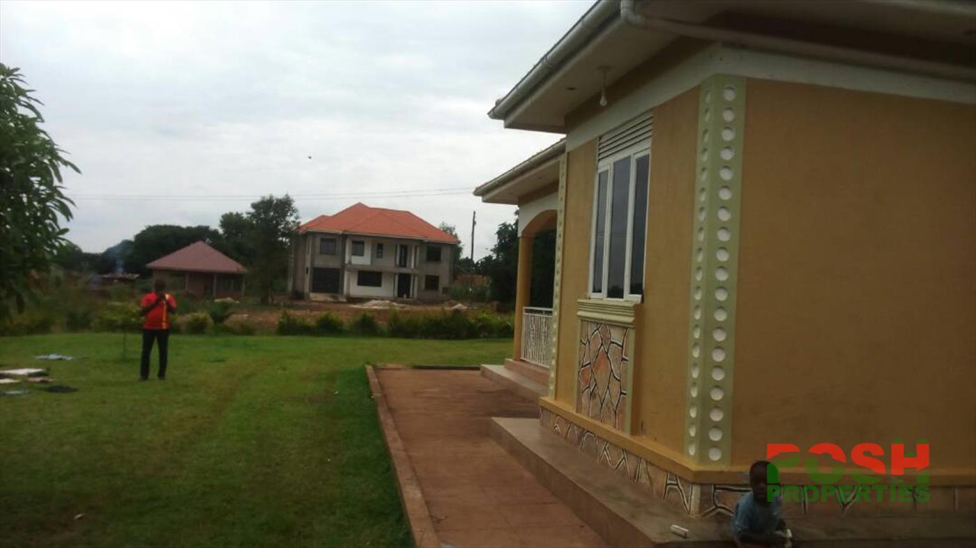 Bungalow for sale in Nansana Wakiso