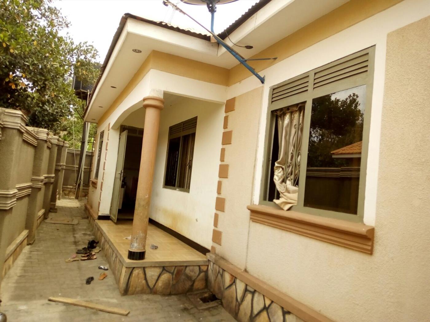 Bungalow for sale in Kitende Wakiso