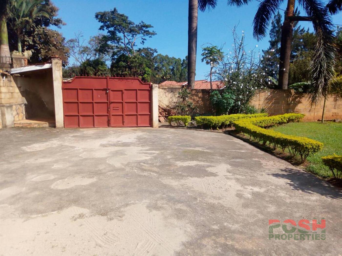 Bungalow for sale in Mengo Kampala