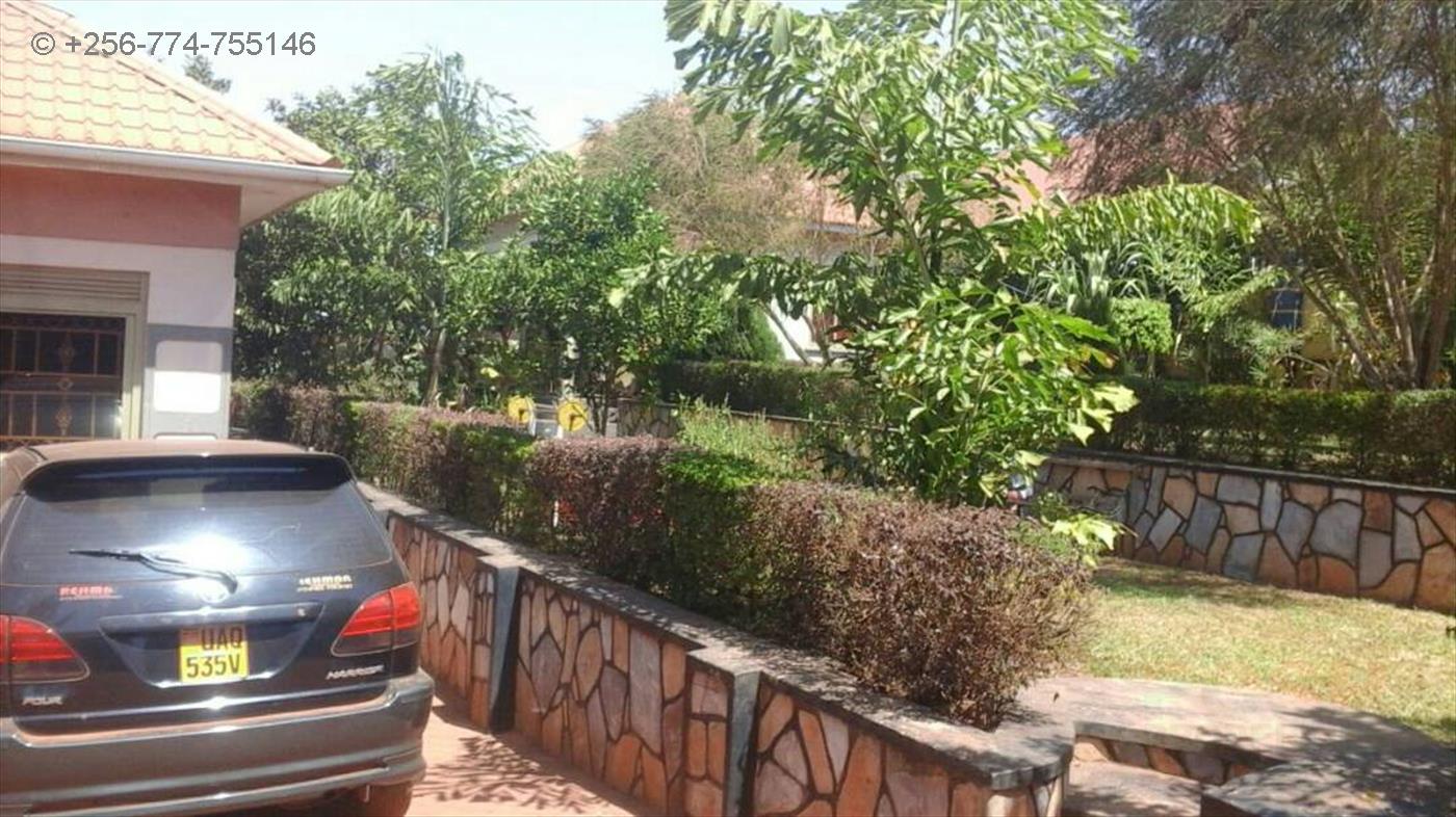 Bungalow for sale in Kawuku Wakiso