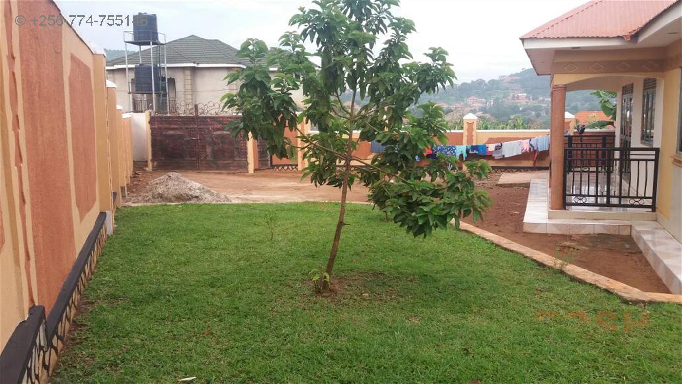 Bungalow for sale in Kitende Wakiso