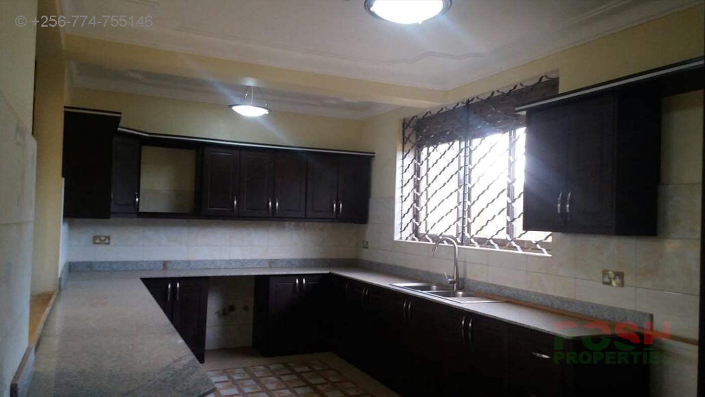 Mansion for sale in Kajjansi Wakiso