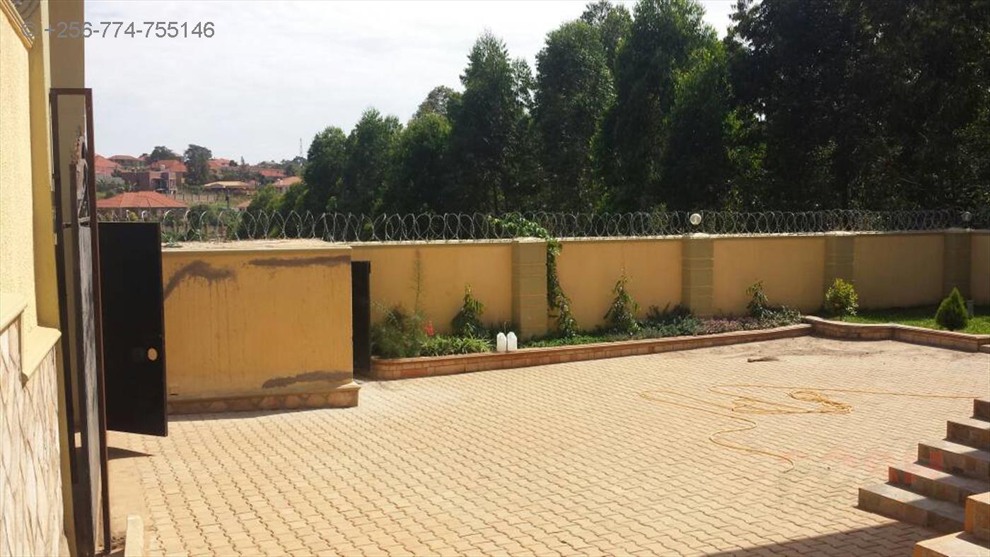 Bungalow for sale in Kira Wakiso