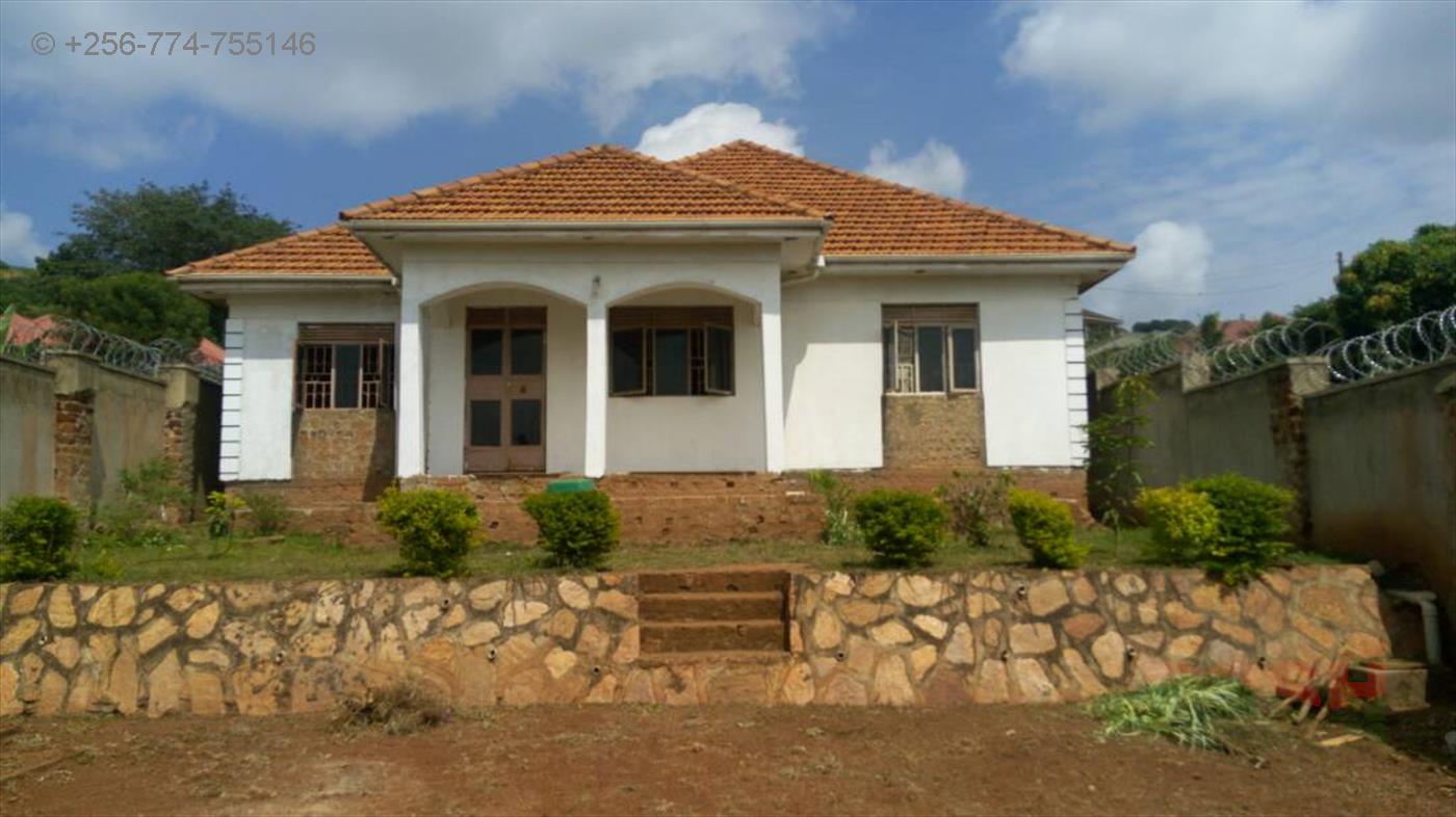 Bungalow for sale in Bwebajja Wakiso