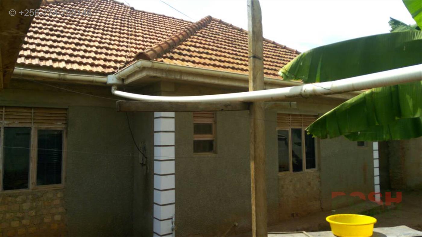 Bungalow for sale in Bwebajja Wakiso