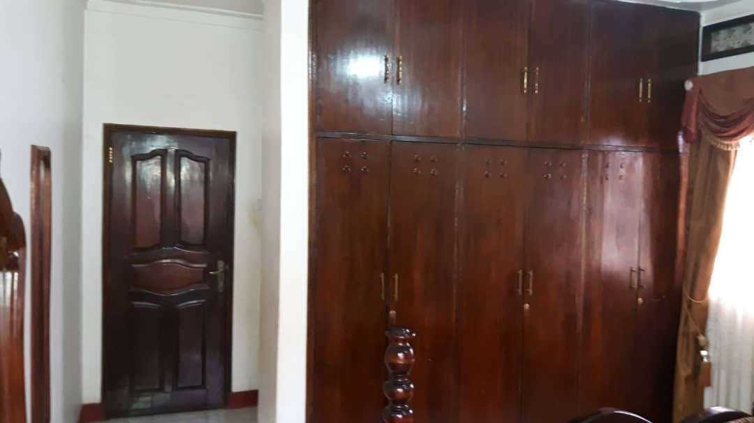 Bungalow for sale in Mutungo Kampala