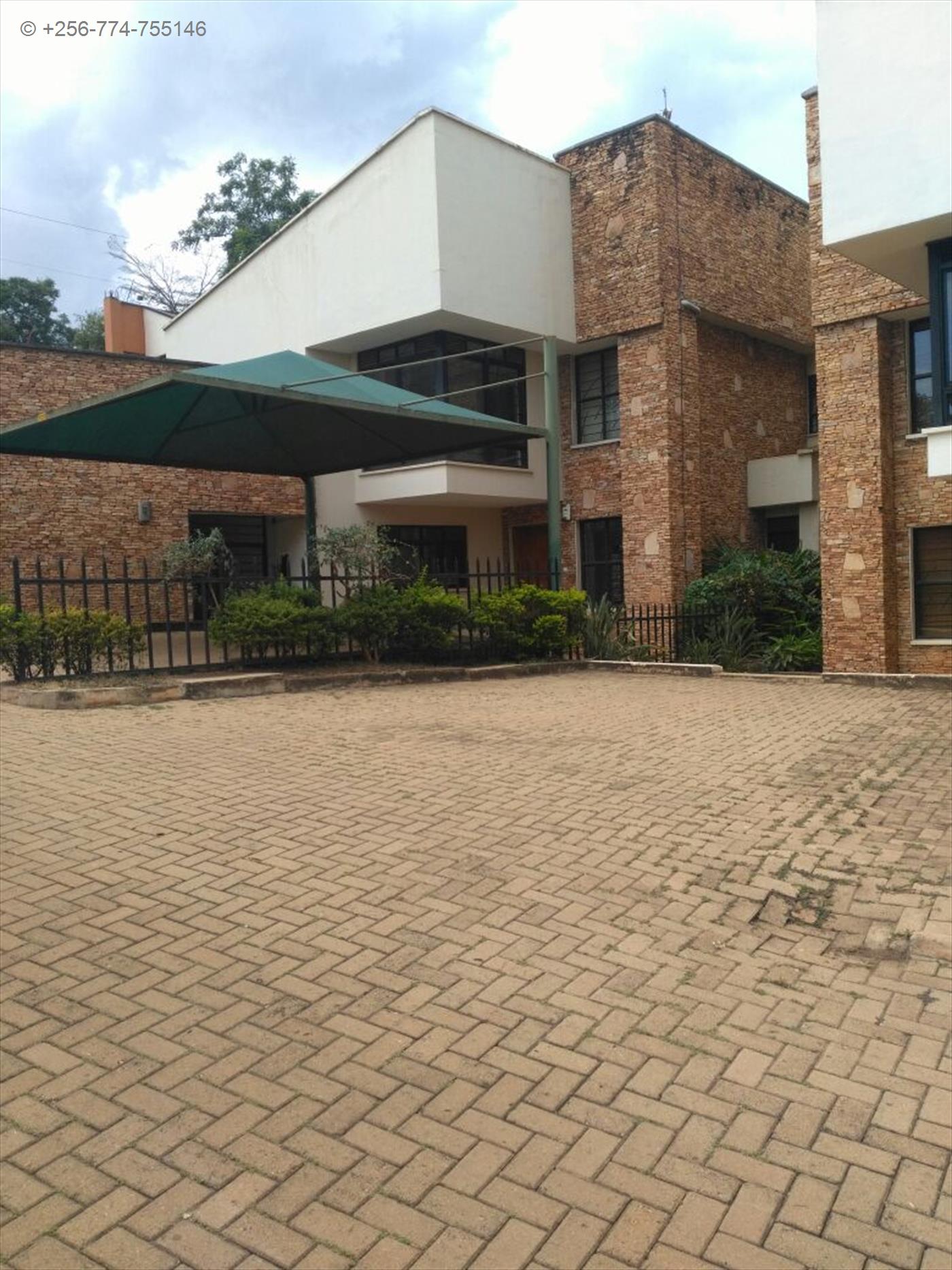 Mansion for rent in Kololo Kampala