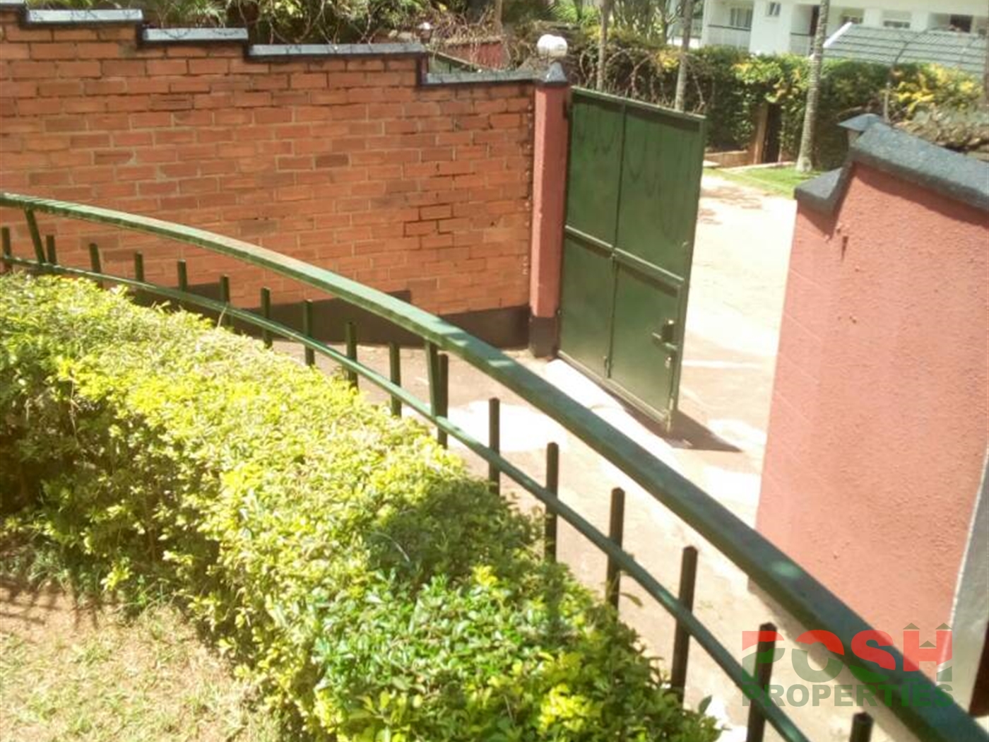 Mansion for rent in Mbuya Kampala