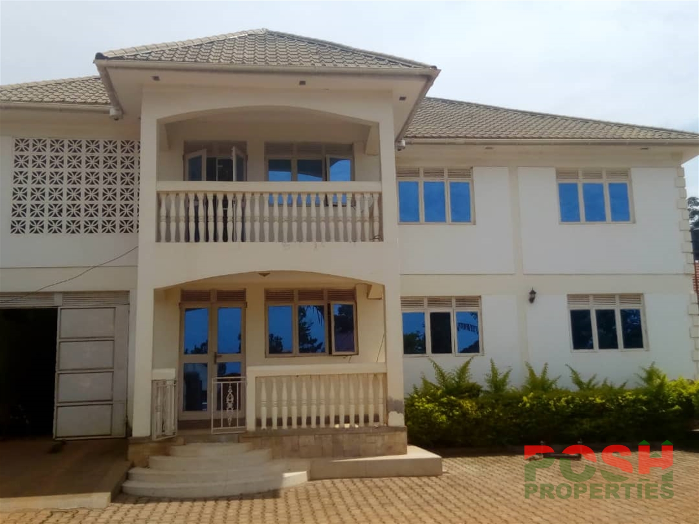 Mansion for sale in Kitende Wakiso