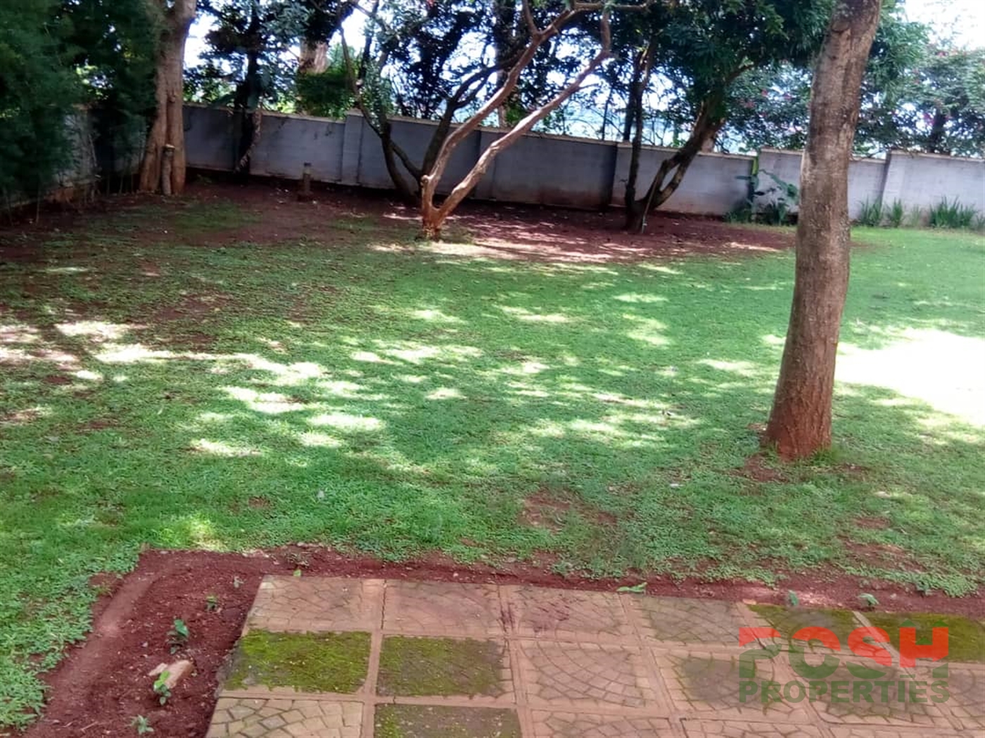 Mansion for rent in Lubowa Wakiso