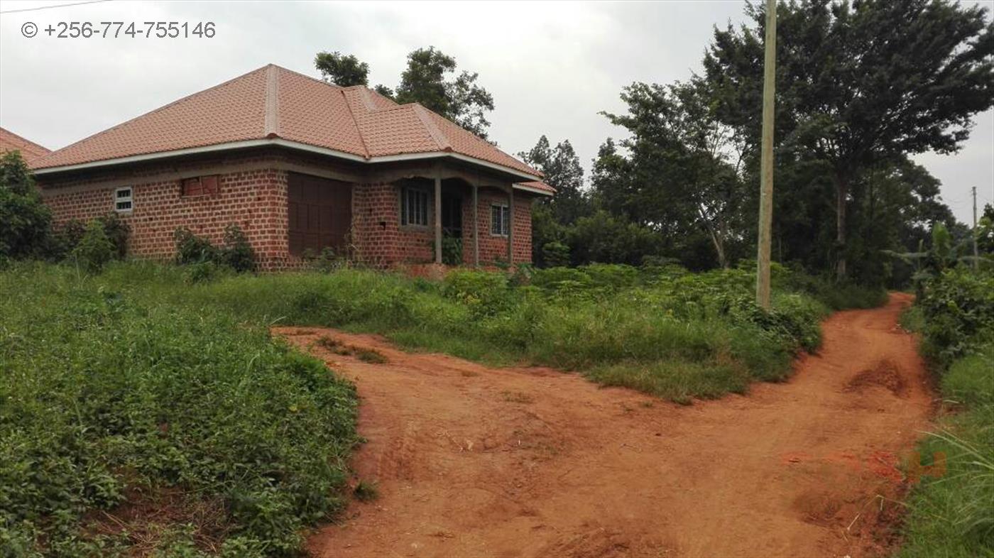 Bungalow for sale in Nansana Wakiso