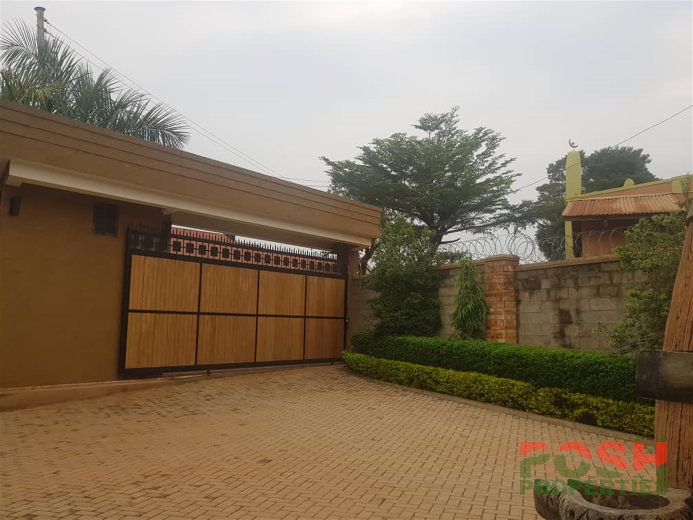 Mansion for sale in Muyenga Kampala