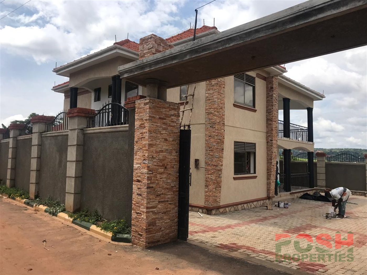 Mansion for rent in Seguku Wakiso