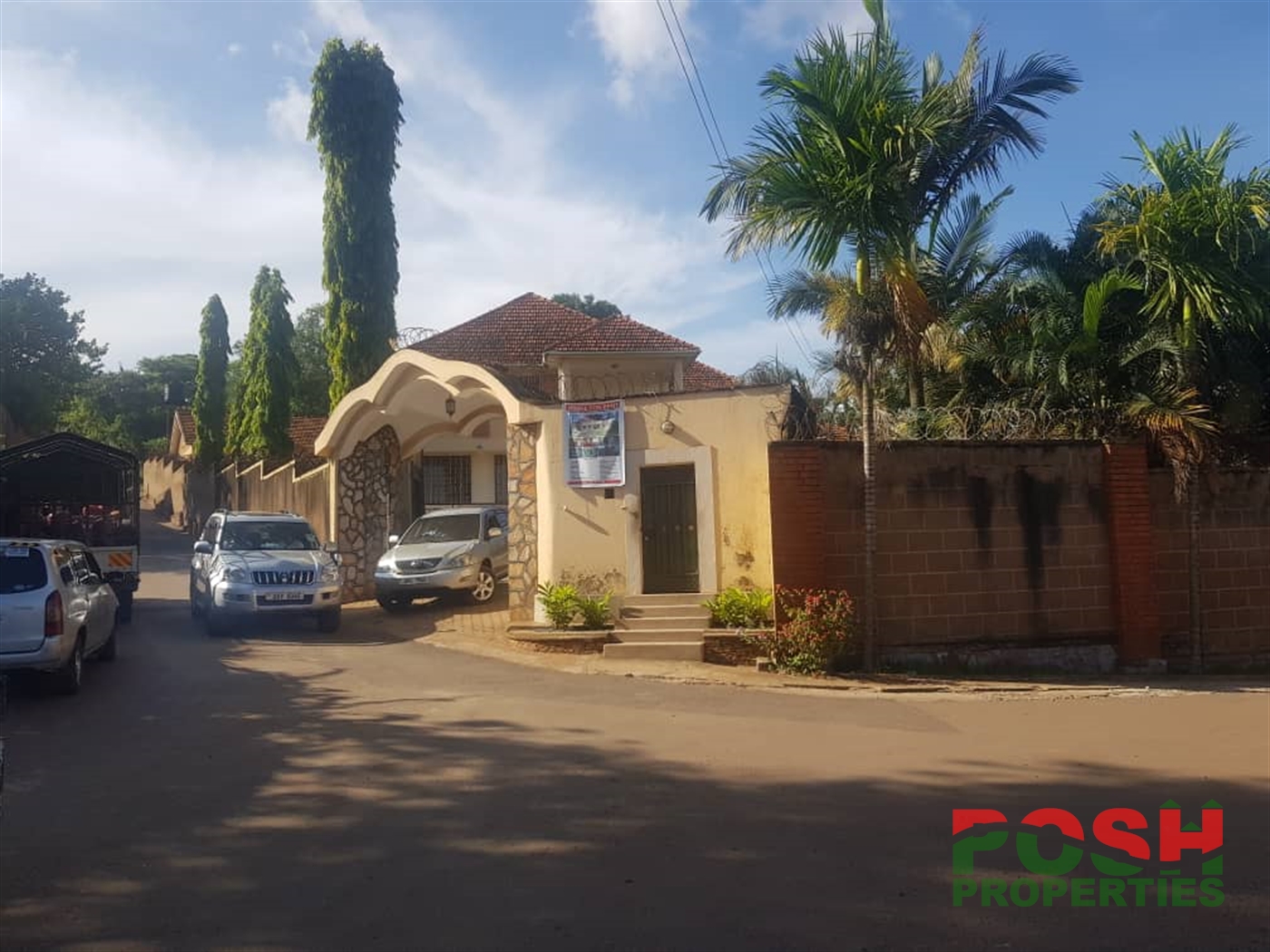 Mansion for rent in Muyenga Kampala