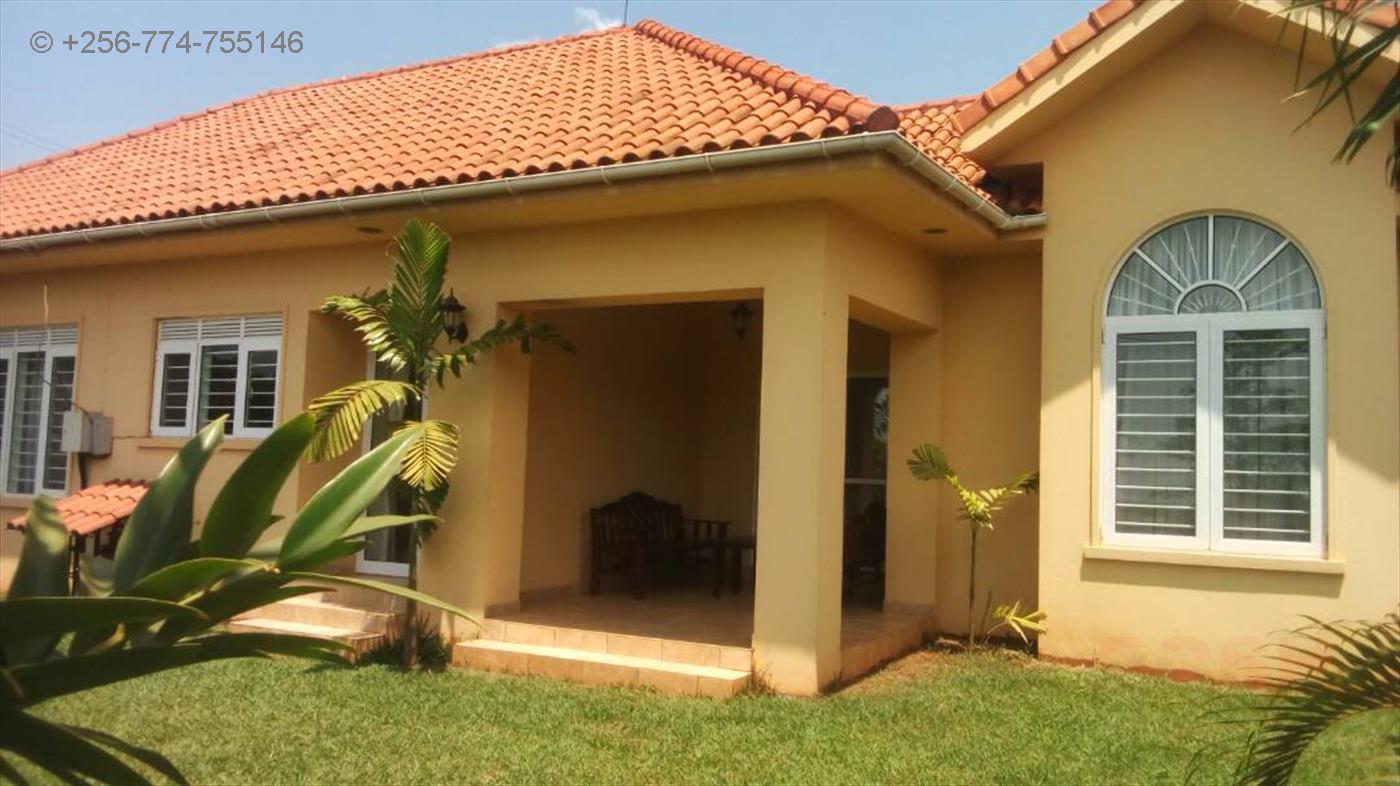 Bungalow for rent in Bwebajja Wakiso