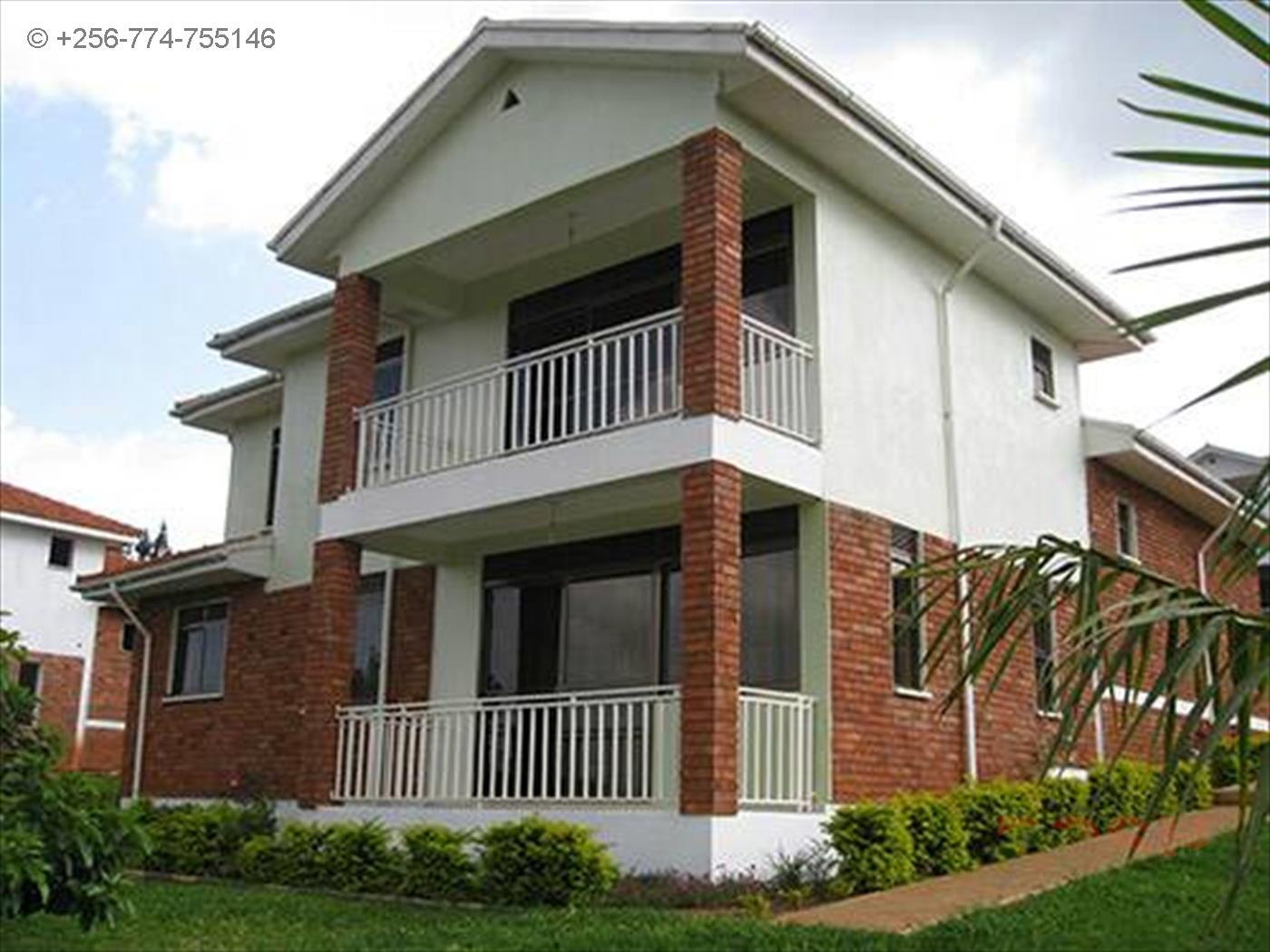 Mansion for rent in Kitende Wakiso