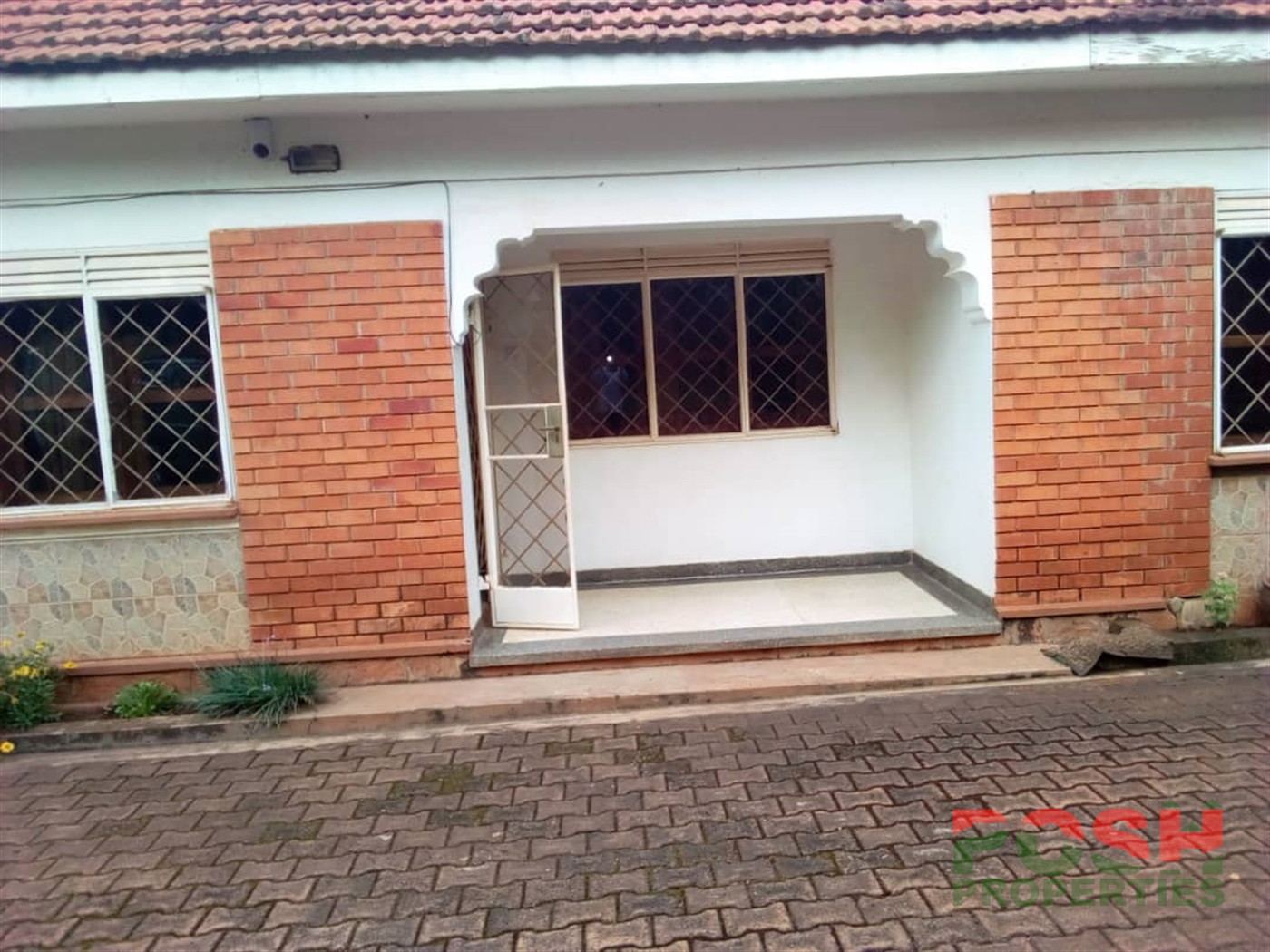 Bungalow for rent in Naalya Kampala