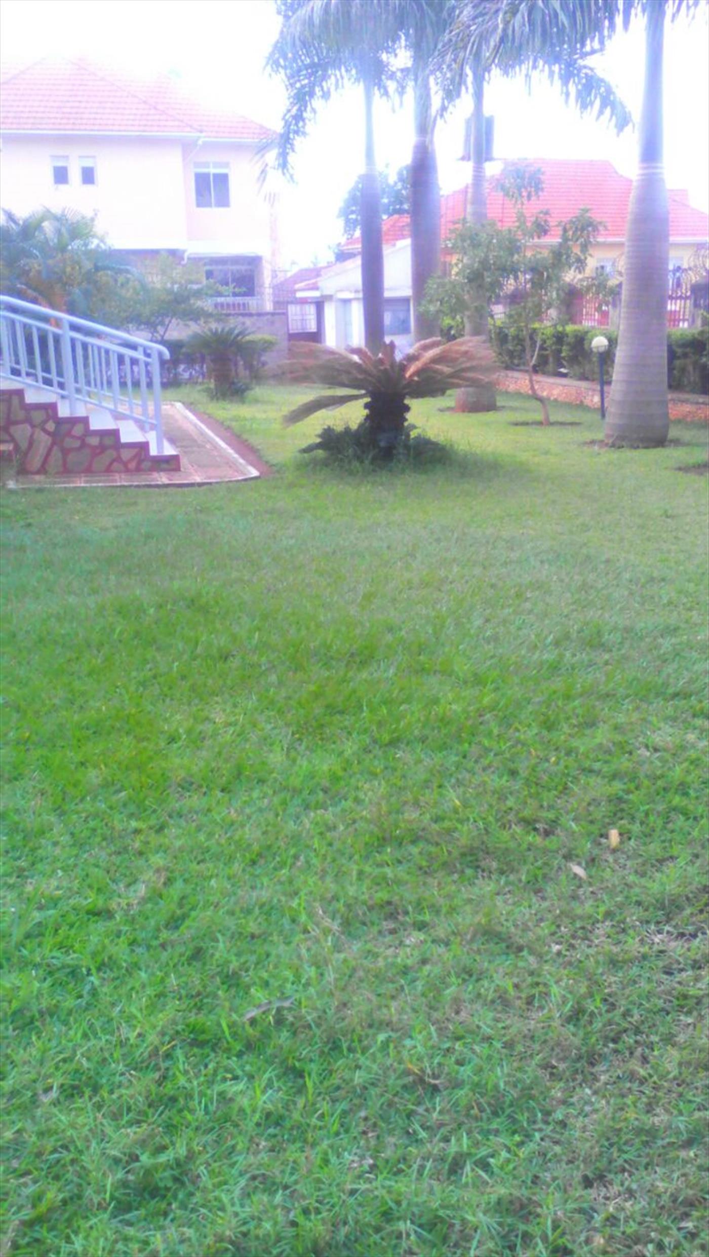 Mansion for sale in Mutungo Kampala