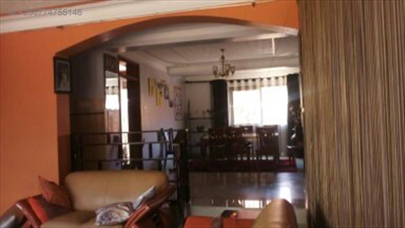 Mansion for sale in Kyanja Wakiso
