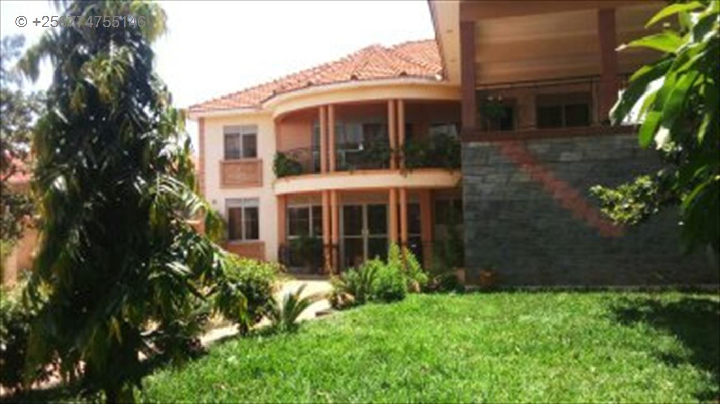 Mansion for sale in Kyanja Wakiso