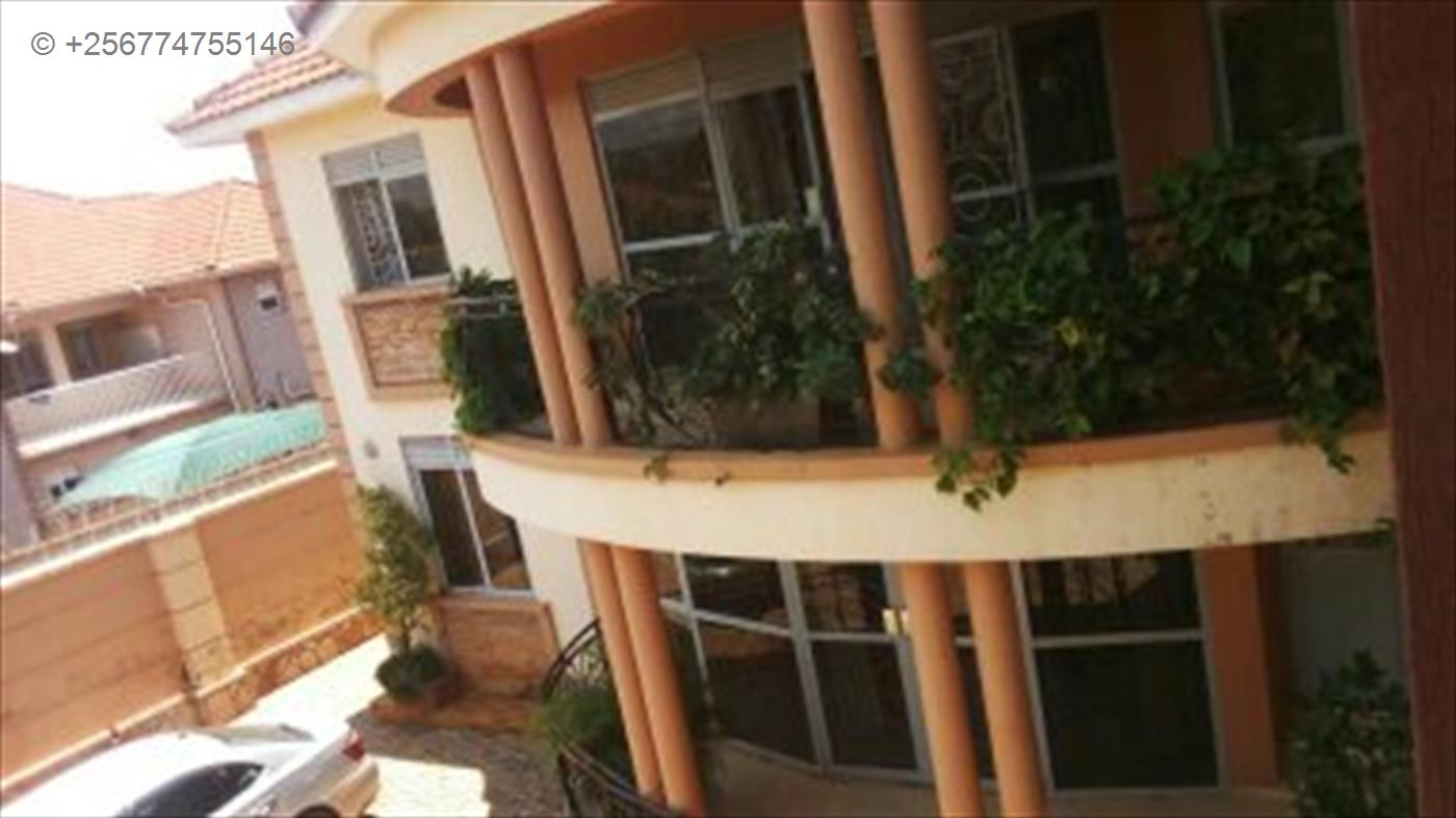 Mansion for sale in Kyanja Wakiso