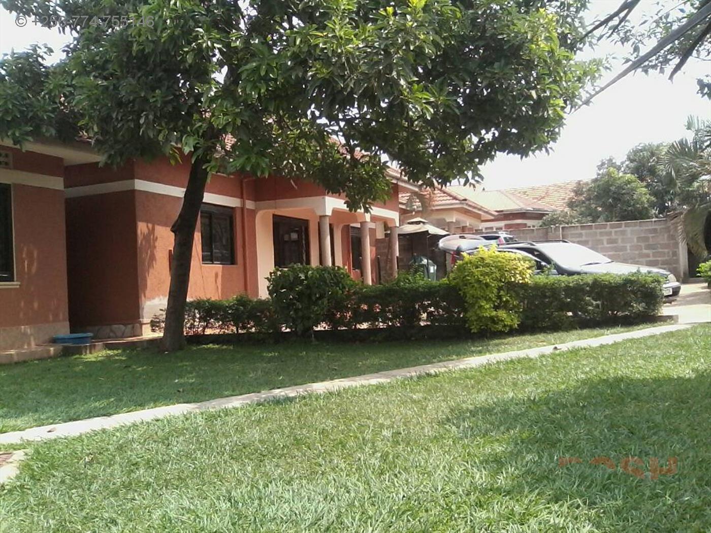 Bungalow for sale in Kiwaatule Kampala