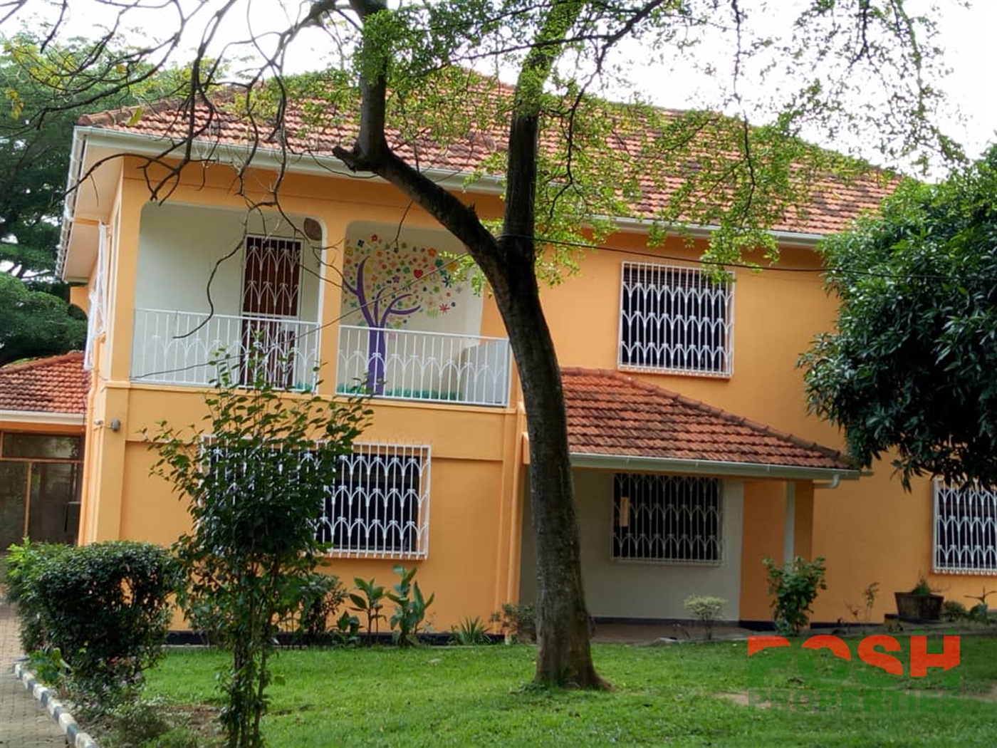 Mansion for rent in Bugoloobi Kampala