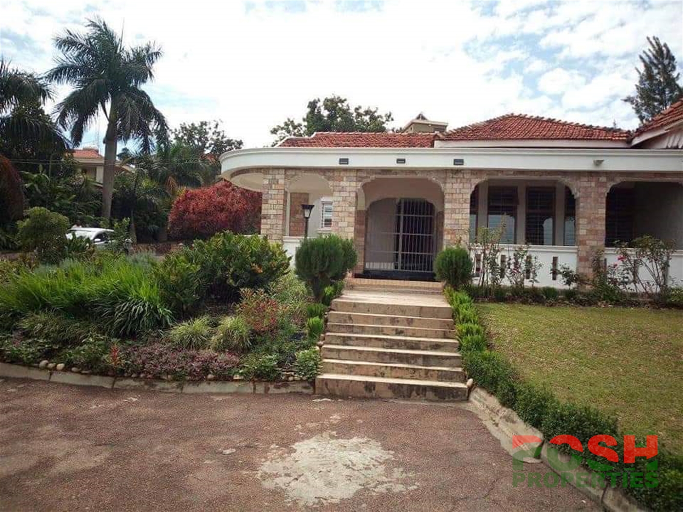 Bungalow for sale in Mutungo Kampala