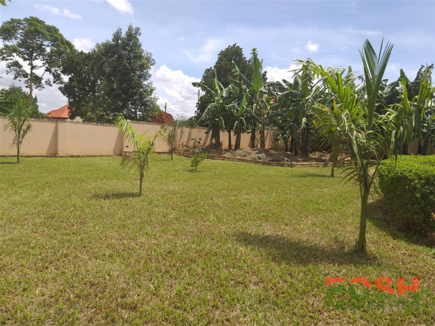 Bungalow for sale in Kyanja Wakiso